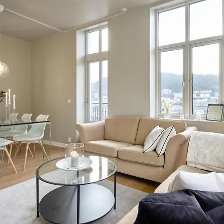 아파트 Elegant Center - Ideal For Business Or Leisure Travelers 베르겐