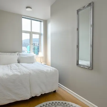 Elegant Center - Ideal For Business Or Leisure Travelers Apartment