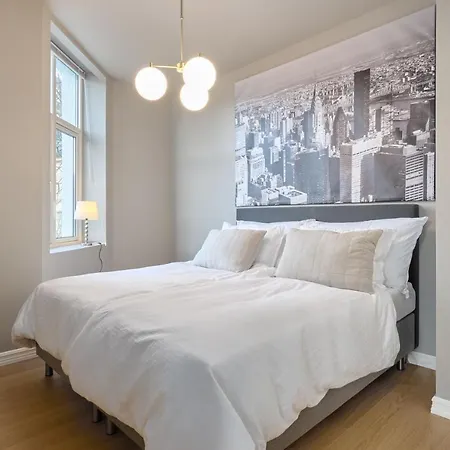 Elegant Center - Ideal For Business Or Leisure Travelers Daire